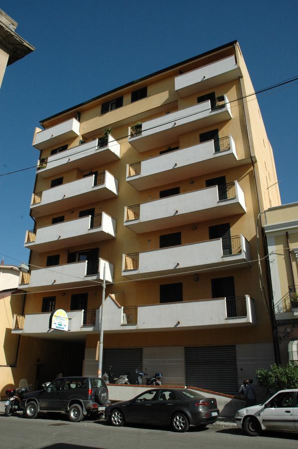 Hotel Residence Al.Pa. Reggio di Calabria Bagian luar foto