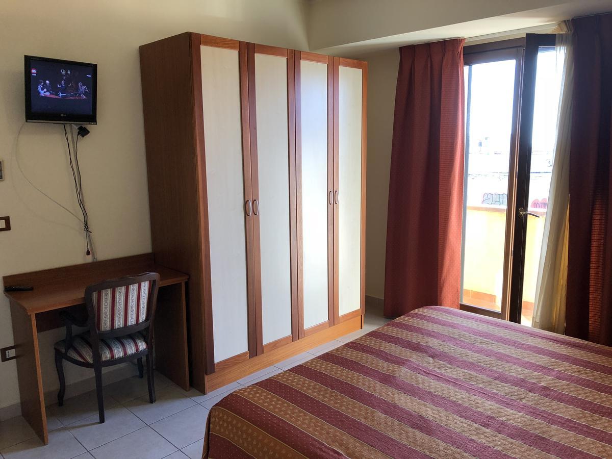 Hotel Residence Al.Pa. Reggio di Calabria Bagian luar foto
